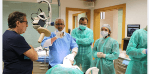 Read more about the article How Dr. Vivek Gaur’s Clinic Pioneers Painless Implant Surgery